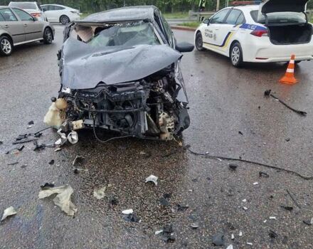 Серый Ситроен С4, объемом двигателя 1.56 л и пробегом 320 тыс. км за 2000 $, фото 1 на Automoto.ua