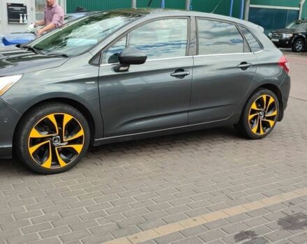 Серый Ситроен С4, объемом двигателя 1.6 л и пробегом 290 тыс. км за 7000 $, фото 1 на Automoto.ua