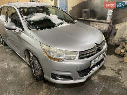 Серый Ситроен С4, объемом двигателя 1.59 л и пробегом 120 тыс. км за 3900 $, фото 1 на Automoto.ua