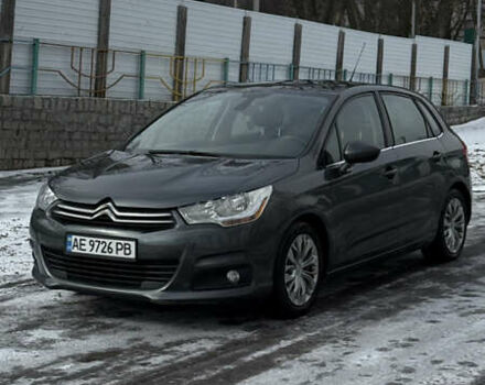 Серый Ситроен С4, объемом двигателя 1.56 л и пробегом 251 тыс. км за 6200 $, фото 1 на Automoto.ua