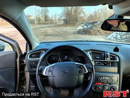 Сітроен С4 2016 у Дніпро (Дніпропетровську) на Automoto.ua Сірий Сітроен С4, об'ємом двигуна 1.2 л та пробігом 134 тис. км за 9200 $, фото 1 на Automoto.ua
