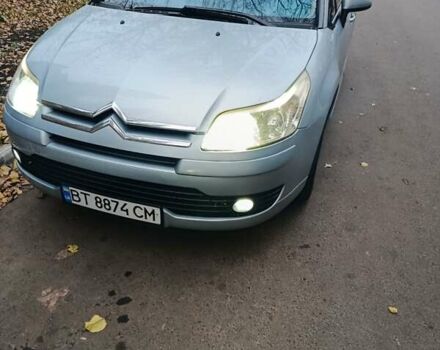 Синий Ситроен С4, объемом двигателя 1.6 л и пробегом 306 тыс. км за 4500 $, фото 6 на Automoto.ua