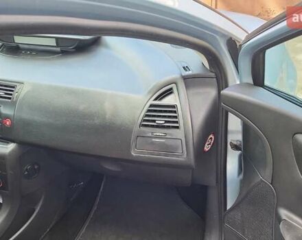 Синий Ситроен С4, объемом двигателя 1.6 л и пробегом 195 тыс. км за 3650 $, фото 6 на Automoto.ua