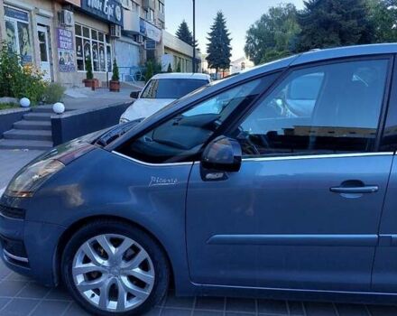 Синий Ситроен С4, объемом двигателя 2 л и пробегом 350 тыс. км за 6333 $, фото 3 на Automoto.ua