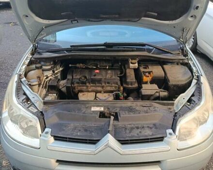 Синий Ситроен С4, объемом двигателя 1.6 л и пробегом 306 тыс. км за 4500 $, фото 1 на Automoto.ua