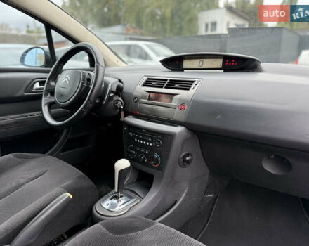 Синий Ситроен С4, объемом двигателя 1.56 л и пробегом 290 тыс. км за 3800 $, фото 36 на Automoto.ua