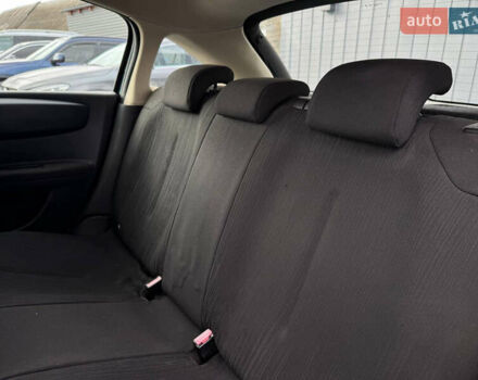 Синий Ситроен С4, объемом двигателя 1.6 л и пробегом 233 тыс. км за 4200 $, фото 7 на Automoto.ua