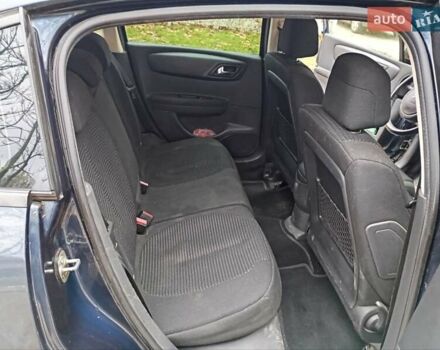 Синий Ситроен С4, объемом двигателя 1.59 л и пробегом 132 тыс. км за 4500 $, фото 9 на Automoto.ua