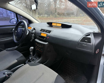 Синий Ситроен С4, объемом двигателя 1.59 л и пробегом 182 тыс. км за 3900 $, фото 48 на Automoto.ua