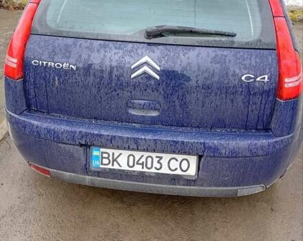 Синий Ситроен С4, объемом двигателя 1.6 л и пробегом 275 тыс. км за 3500 $, фото 2 на Automoto.ua