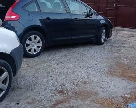 Синий Ситроен С4, объемом двигателя 1.6 л и пробегом 334 тыс. км за 5550 $, фото 2 на Automoto.ua