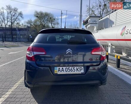 Синий Ситроен С4, объемом двигателя 1.6 л и пробегом 65 тыс. км за 8800 $, фото 6 на Automoto.ua