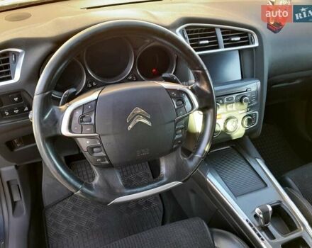 Синий Ситроен С4, объемом двигателя 1.56 л и пробегом 282 тыс. км за 7000 $, фото 15 на Automoto.ua
