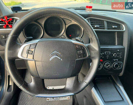 Синий Ситроен С4, объемом двигателя 1.6 л и пробегом 211 тыс. км за 6500 $, фото 17 на Automoto.ua