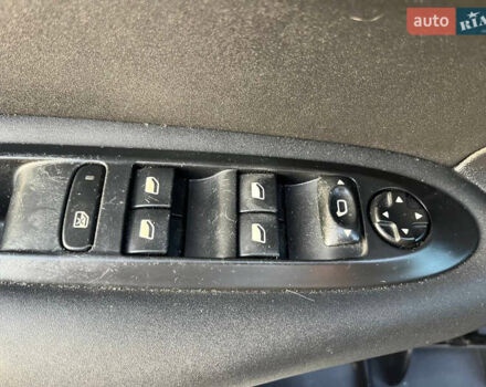 Синий Ситроен С4, объемом двигателя 1.6 л и пробегом 211 тыс. км за 6500 $, фото 15 на Automoto.ua