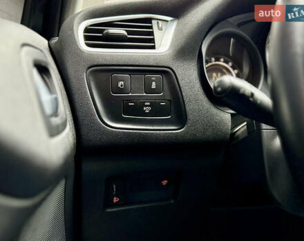 Синий Ситроен С4, объемом двигателя 1.56 л и пробегом 148 тыс. км за 9999 $, фото 14 на Automoto.ua