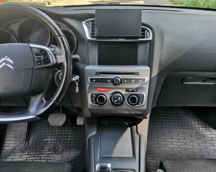 Синий Ситроен С4, объемом двигателя 1.56 л и пробегом 205 тыс. км за 8700 $, фото 10 на Automoto.ua