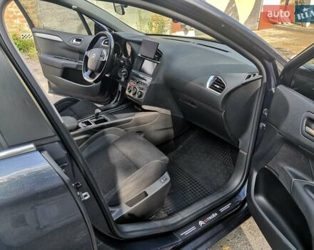 Синий Ситроен С4, объемом двигателя 1.56 л и пробегом 205 тыс. км за 8700 $, фото 8 на Automoto.ua