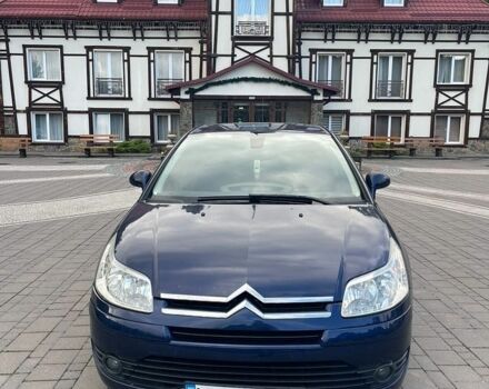Синий Ситроен С4, объемом двигателя 1.6 л и пробегом 258 тыс. км за 5500 $, фото 1 на Automoto.ua