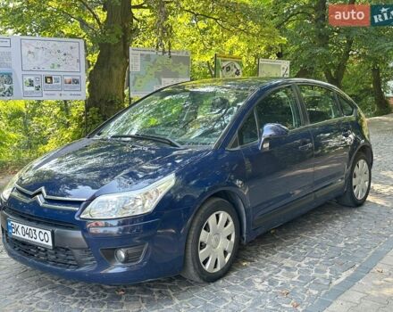 Синий Ситроен С4, объемом двигателя 1.6 л и пробегом 270 тыс. км за 3850 $, фото 1 на Automoto.ua