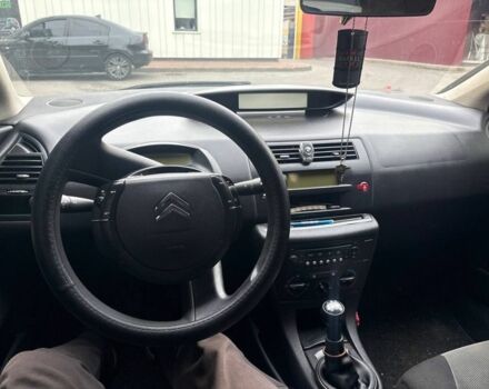 Зеленый Ситроен С4, объемом двигателя 1.4 л и пробегом 142 тыс. км за 3800 $, фото 7 на Automoto.ua