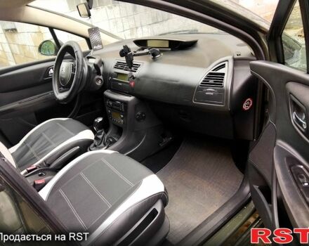 Зелений Сітроен С4, об'ємом двигуна 1.6 л та пробігом 182 тис. км за 4200 $, фото 6 на Automoto.ua