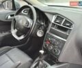 Зелений Сітроен С4, об'ємом двигуна 1.59 л та пробігом 320 тис. км за 4999 $, фото 8 на Automoto.ua