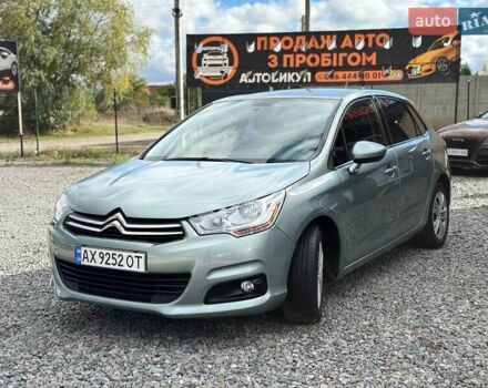 Зелений Сітроен С4, об'ємом двигуна 1.59 л та пробігом 320 тис. км за 4999 $, фото 3 на Automoto.ua