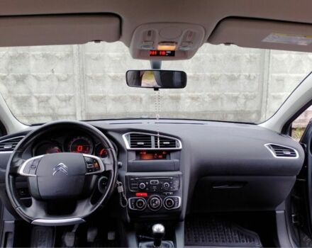 Зеленый Ситроен С4, объемом двигателя 1.6 л и пробегом 250 тыс. км за 7700 $, фото 9 на Automoto.ua