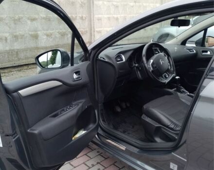 Зеленый Ситроен С4, объемом двигателя 1.6 л и пробегом 250 тыс. км за 7700 $, фото 1 на Automoto.ua