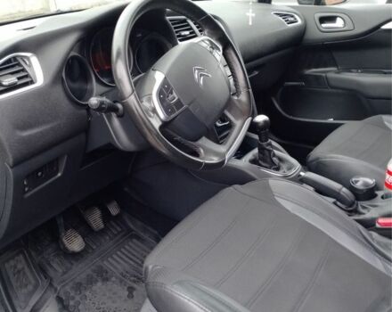 Зеленый Ситроен С4, объемом двигателя 1.6 л и пробегом 250 тыс. км за 7700 $, фото 2 на Automoto.ua