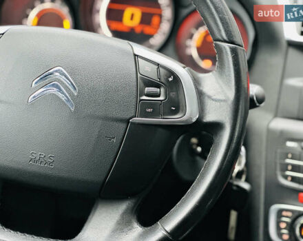 Зелений Сітроен С4, об'ємом двигуна 1.6 л та пробігом 167 тис. км за 7900 $, фото 26 на Automoto.ua