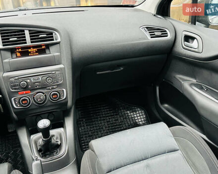 Зелений Сітроен С4, об'ємом двигуна 1.6 л та пробігом 167 тис. км за 7900 $, фото 24 на Automoto.ua