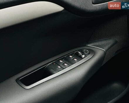 Зелений Сітроен С4, об'ємом двигуна 1.6 л та пробігом 167 тис. км за 7900 $, фото 31 на Automoto.ua