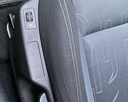 Зелений Сітроен С4, об'ємом двигуна 1.6 л та пробігом 167 тис. км за 9300 $, фото 13 на Automoto.ua