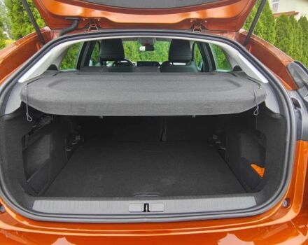 Сітроен С4 2022 у Тернополі на Automoto.ua Помаранчевий Сітроен С4, об'ємом двигуна 0 л та пробігом 43 тис. км за 16500 $, фото 11 на Automoto.ua