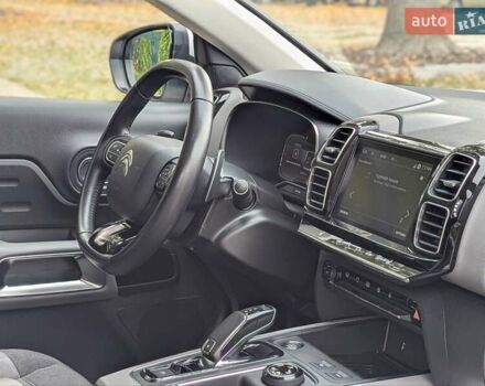 Белый Ситроен C5 Aircross, объемом двигателя 2 л и пробегом 165 тыс. км за 19300 $, фото 28 на Automoto.ua