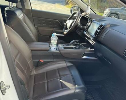 Белый Ситроен C5 Aircross, объемом двигателя 2 л и пробегом 70 тыс. км за 24999 $, фото 5 на Automoto.ua