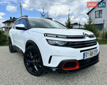 Белый Ситроен C5 Aircross, объемом двигателя 2 л и пробегом 220 тыс. км за 19450 $, фото 1 на Automoto.ua