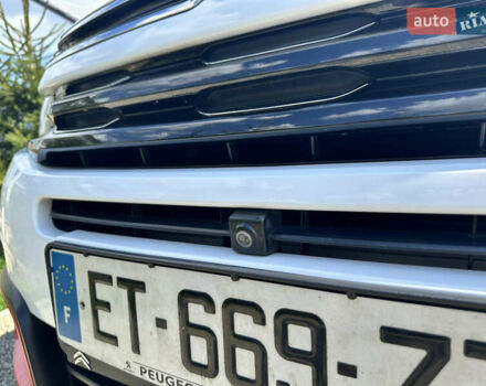 Белый Ситроен C5 Aircross, объемом двигателя 2 л и пробегом 220 тыс. км за 19450 $, фото 42 на Automoto.ua