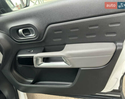 Белый Ситроен C5 Aircross, объемом двигателя 2 л и пробегом 145 тыс. км за 18999 $, фото 92 на Automoto.ua