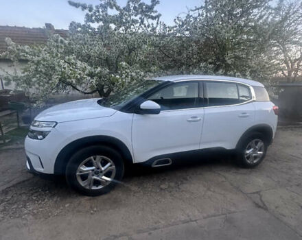 Ситроен C5 Aircross 2019 в Одессе на Automoto.ua Белый Ситроен C5 Aircross, объемом двигателя 1.2 л и пробегом 70 тыс. км за 17400 $, фото 1 на Automoto.ua