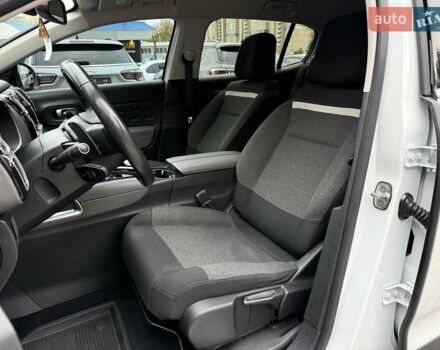Белый Ситроен C5 Aircross, объемом двигателя 1.5 л и пробегом 195 тыс. км за 18800 $, фото 9 на Automoto.ua