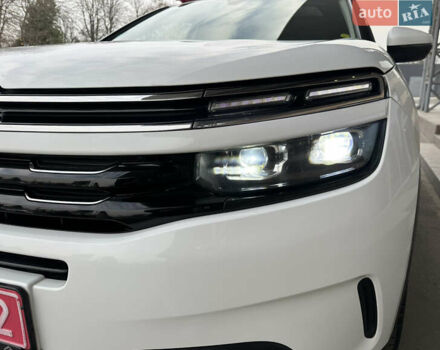 Белый Ситроен C5 Aircross, объемом двигателя 2 л и пробегом 145 тыс. км за 18999 $, фото 43 на Automoto.ua