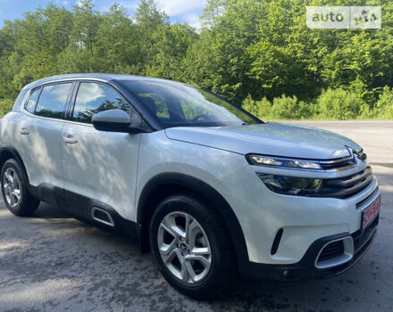 Белый Ситроен C5 Aircross, объемом двигателя 1.5 л и пробегом 179 тыс. км за 21850 $, фото 13 на Automoto.ua