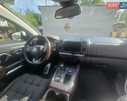 Белый Ситроен C5 Aircross, объемом двигателя 2 л и пробегом 270 тыс. км за 22700 $, фото 6 на Automoto.ua