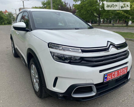 Белый Ситроен C5 Aircross, объемом двигателя 1.5 л и пробегом 179 тыс. км за 21850 $, фото 35 на Automoto.ua