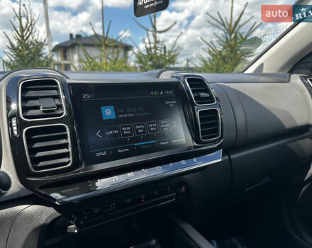 Белый Ситроен C5 Aircross, объемом двигателя 2 л и пробегом 220 тыс. км за 19450 $, фото 57 на Automoto.ua