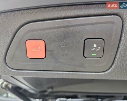 Белый Ситроен C5 Aircross, объемом двигателя 2 л и пробегом 50 тыс. км за 25500 $, фото 9 на Automoto.ua