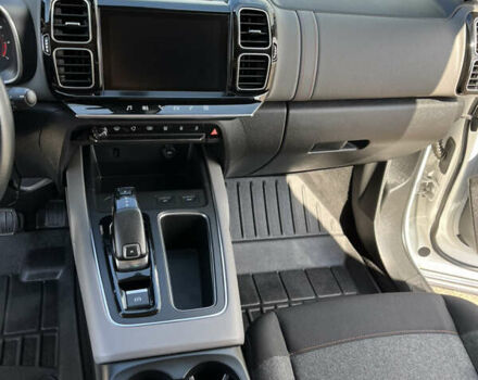 Белый Ситроен C5 Aircross, объемом двигателя 1.5 л и пробегом 184 тыс. км за 21500 $, фото 24 на Automoto.ua